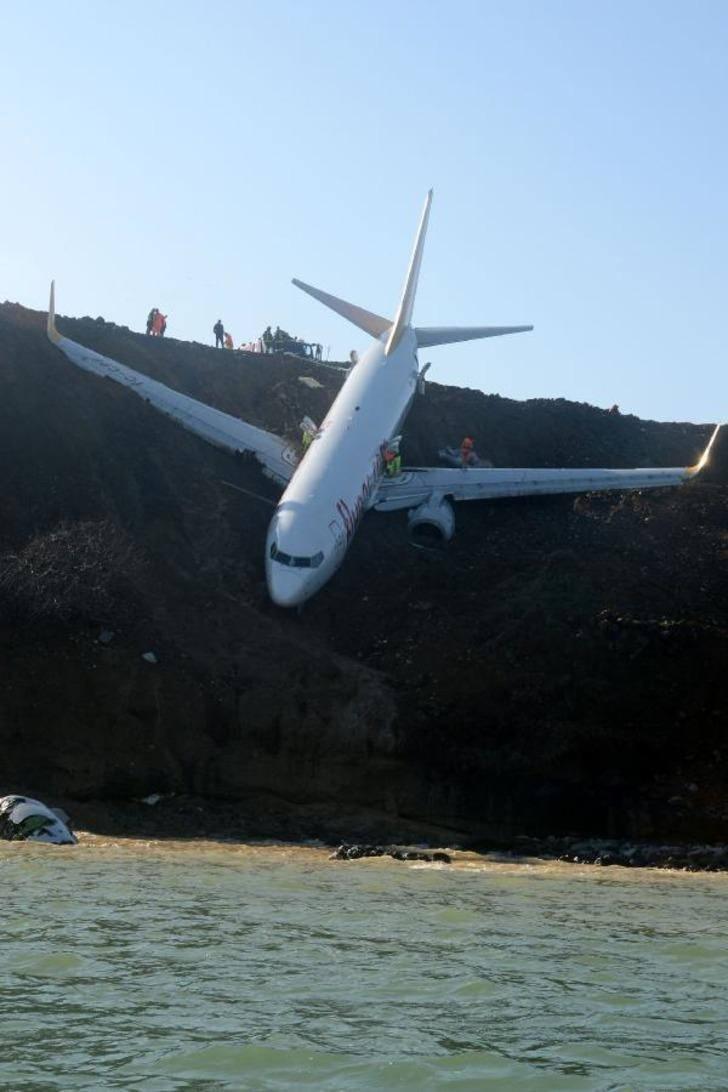 Uçak kazasında pilot, yardımcı pilotu böyle uyarmış: 'Tehlikeli işler yapıyorsun'