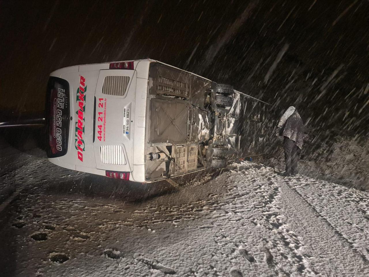 Bingöl'de otobüs kazası: 16 yaralı