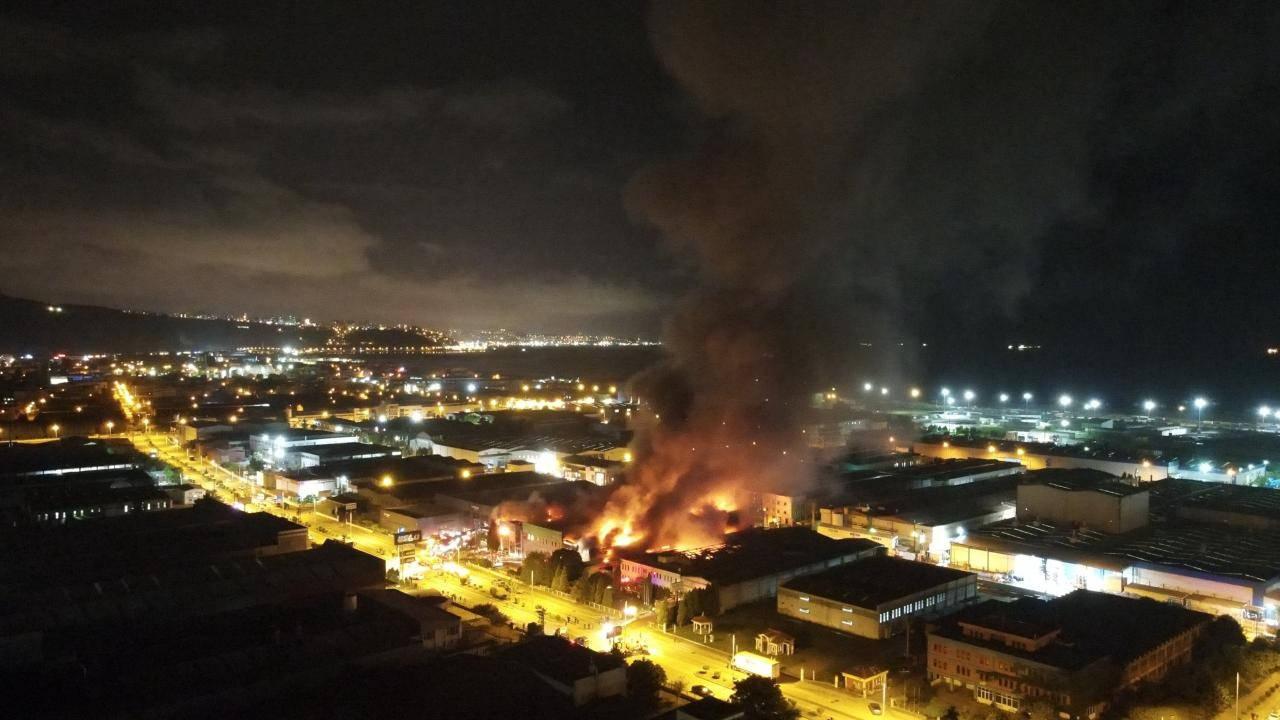 Samsun'da fabrika yangını: Alevler iki tesise daha sıçradı!