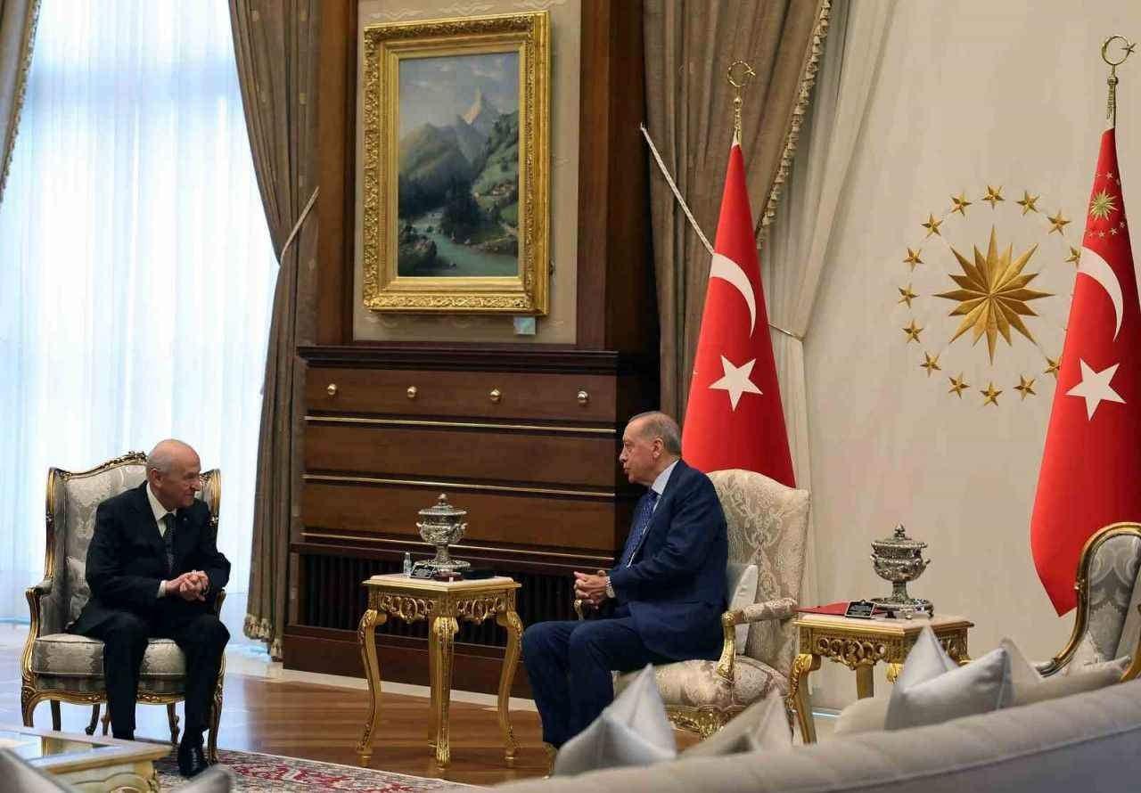 Erdoğan-Özel görüşmesindeki boş koltuk ne anlama geliyor?