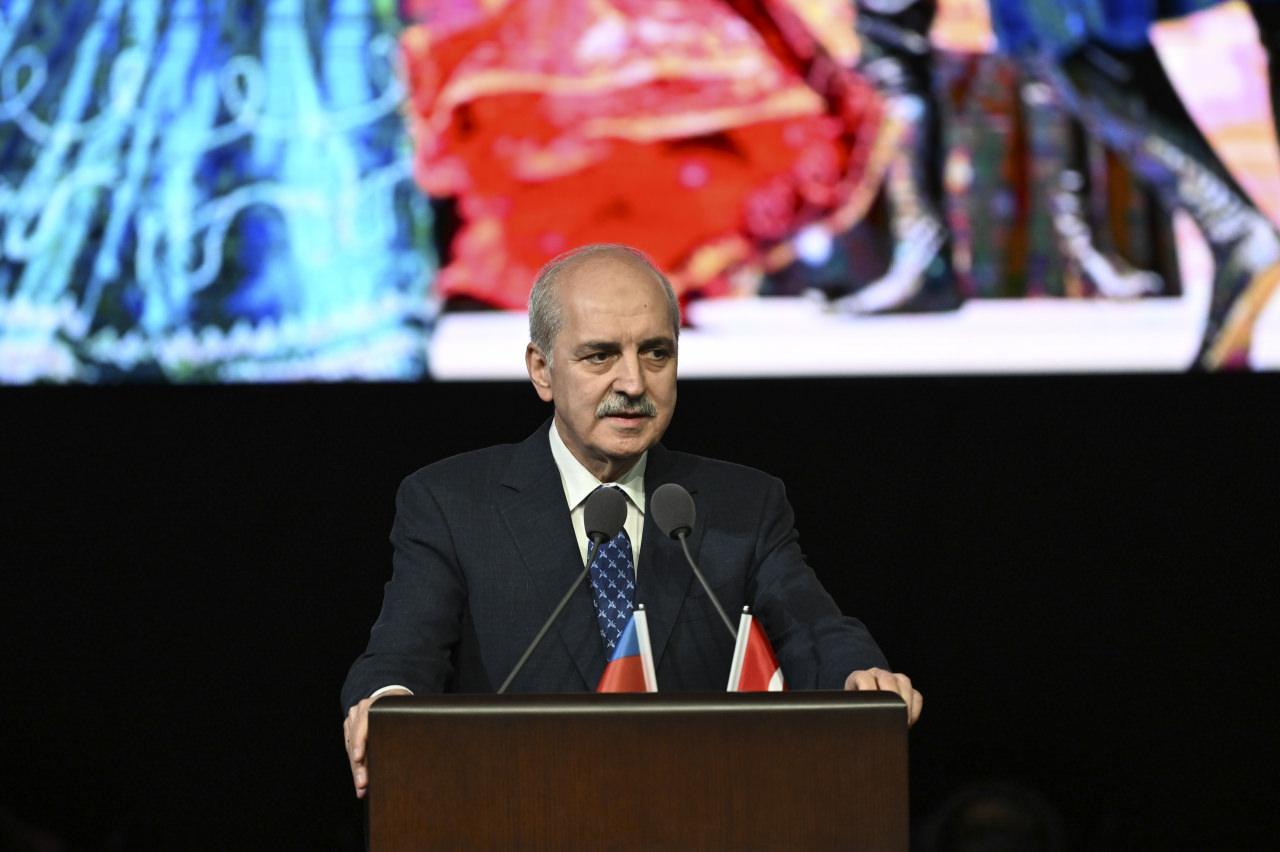 Kurtulmuş: Azerbaycan'ın tarihi başarılarını takdirle takip ediyoruz