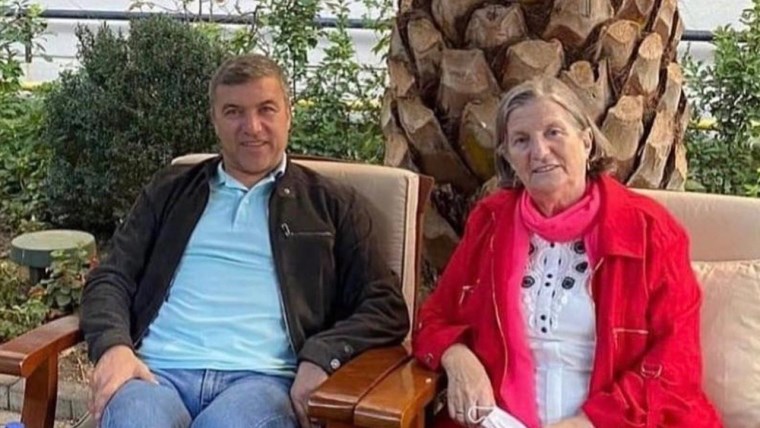 Gazeteci İsmail Küçükkaya'nın acı günü: Annesi, denizde geçirdiği kalp krizi sonucu hayatını kaybetti - Son Dakika Türkiye Haberleri | Cumhuriyet