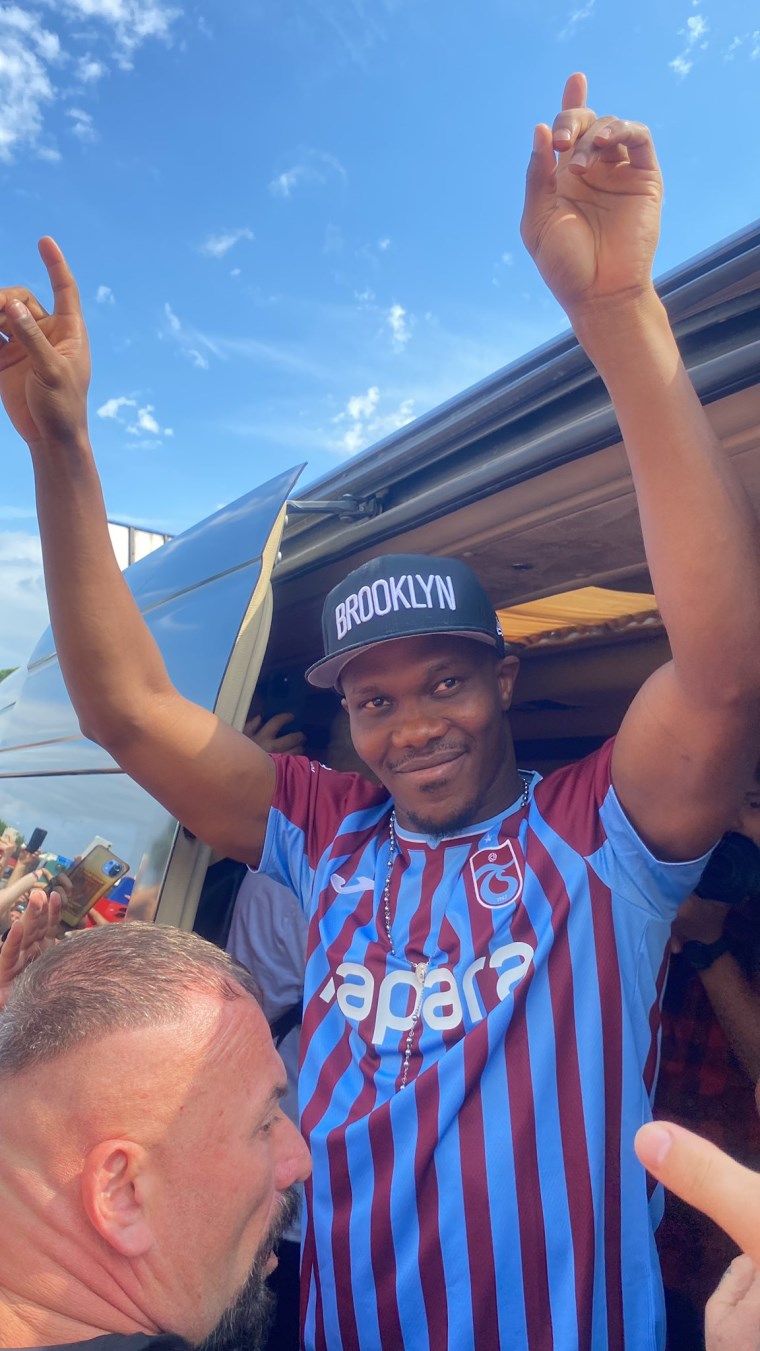Anthony Nwakaeme Trabzon'a geldi: Nijeryalı yıldızdan ilk açıklama! - Son Dakika Spor Haberleri | Cumhuriyet
