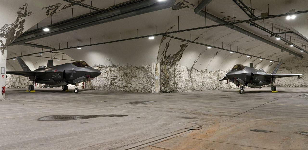 Saldırı korkusu: Norveç, F-35'lerini dağ hangarına çekti