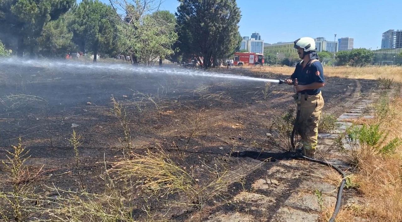 Marmara Üniversitesi’nin Kartal yerleşkesinde yangın paniği