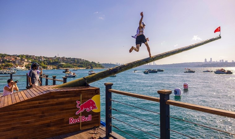 Red Bull Yağlı Direk coşkusu Beykoz’da yaşandı - Son Dakika Spor Haberleri | Cumhuriyet