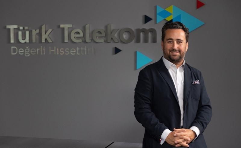 Türk Telekom SR Excellence Awards'tan iki ödülle döndü