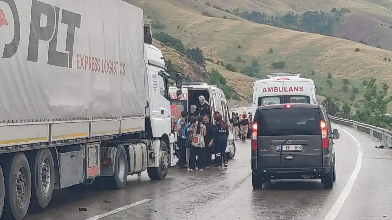 Erzurum'da zincirleme kaza: 10 yaralı