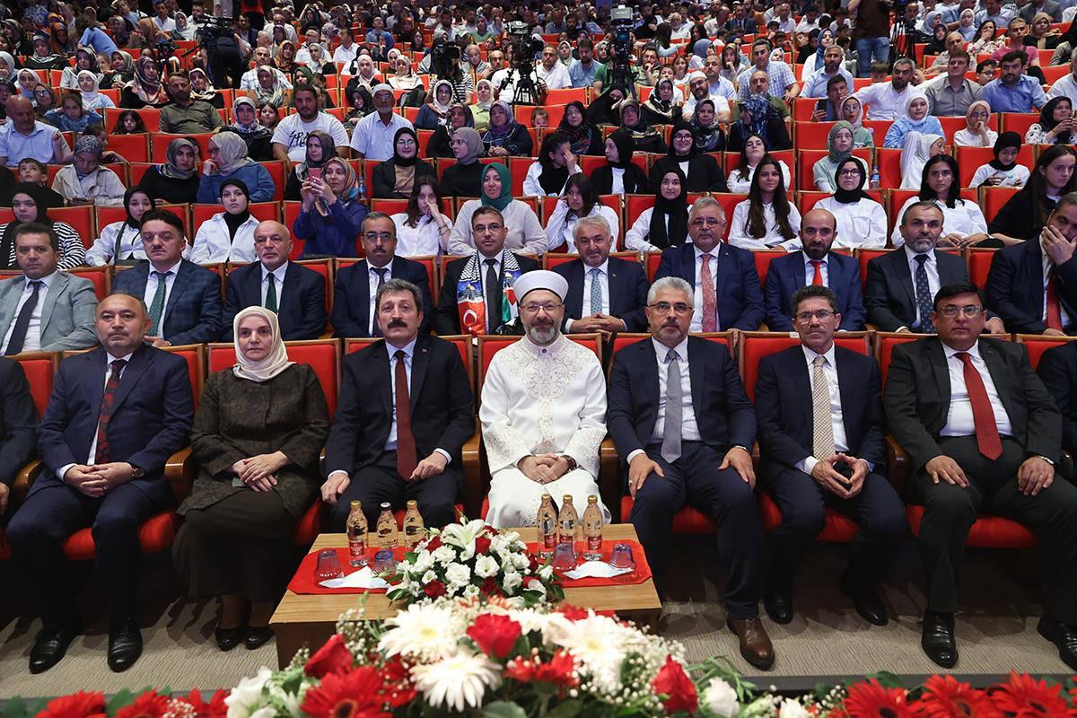 Diyanet İşleri Başkanı Erbaş, 2024 Yılı Yaz Kur'an Kursları Açılış Programı'na katıldı