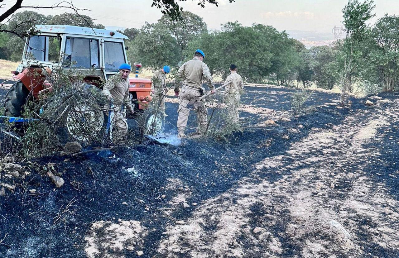 Uşak'ta yangın: 11 ev tahliye edildi