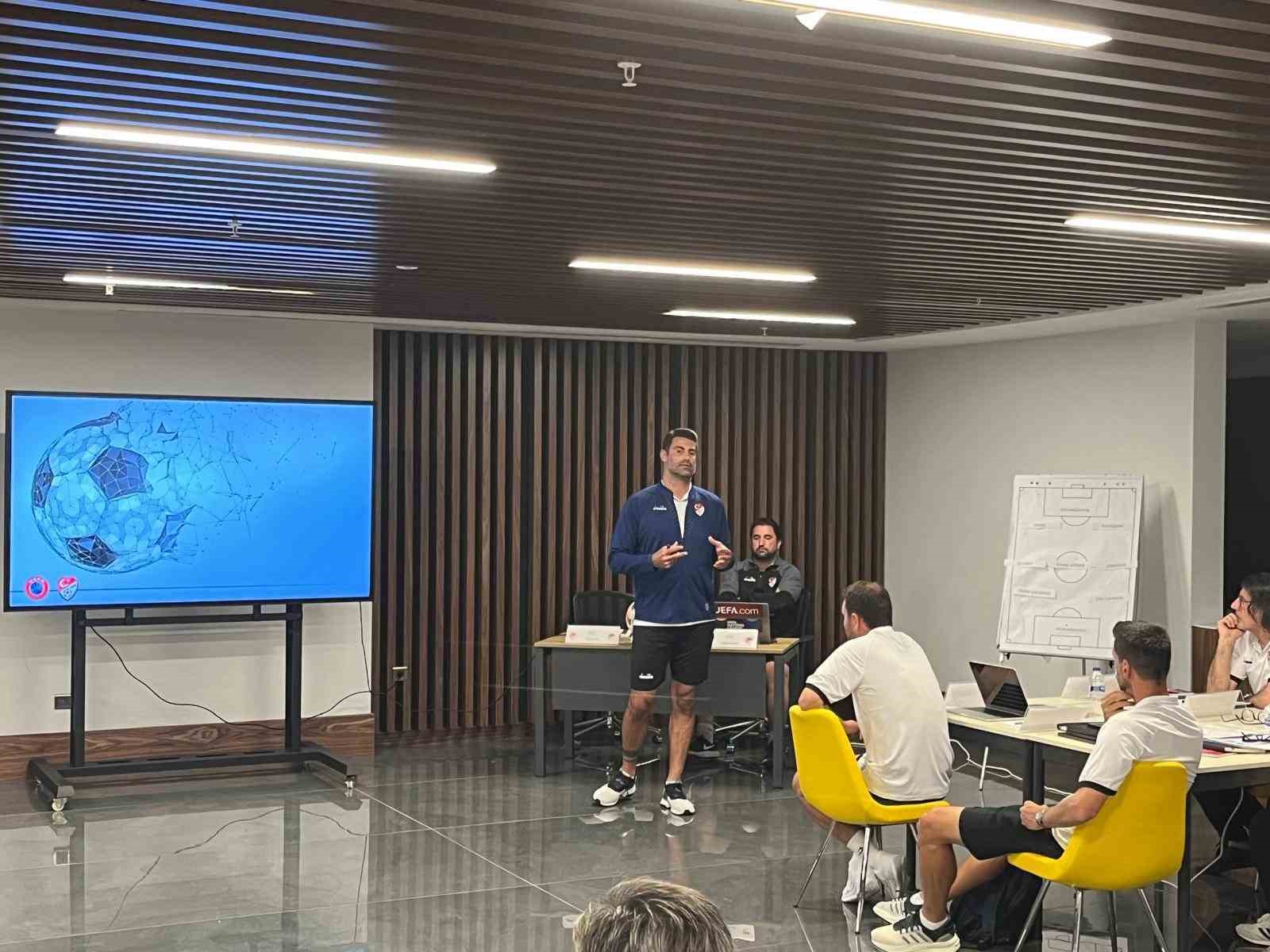 UEFA Pro Lisans Antrenör Eğitim Programı’nın liderlik modülü başladı