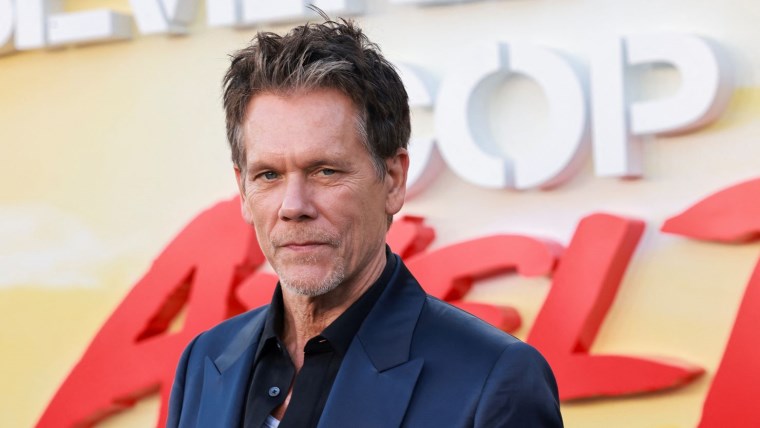 Kılık değiştiren ünlü oyuncu Kevin Bacon pişman oldu: 'Sıra beklemek zorunda kaldım' - Son Dakika Yaşam Haberleri | Cumhuriyet