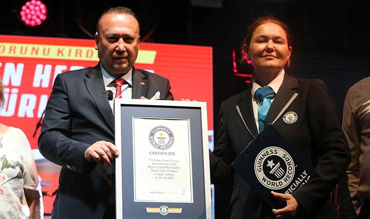 Uşak'ta pişirilen 30 bin 292 litre tarhana çorbası Guinness Rekorlar Kitabı'na girdi - Son Dakika Türkiye Haberleri | Cumhuriyet