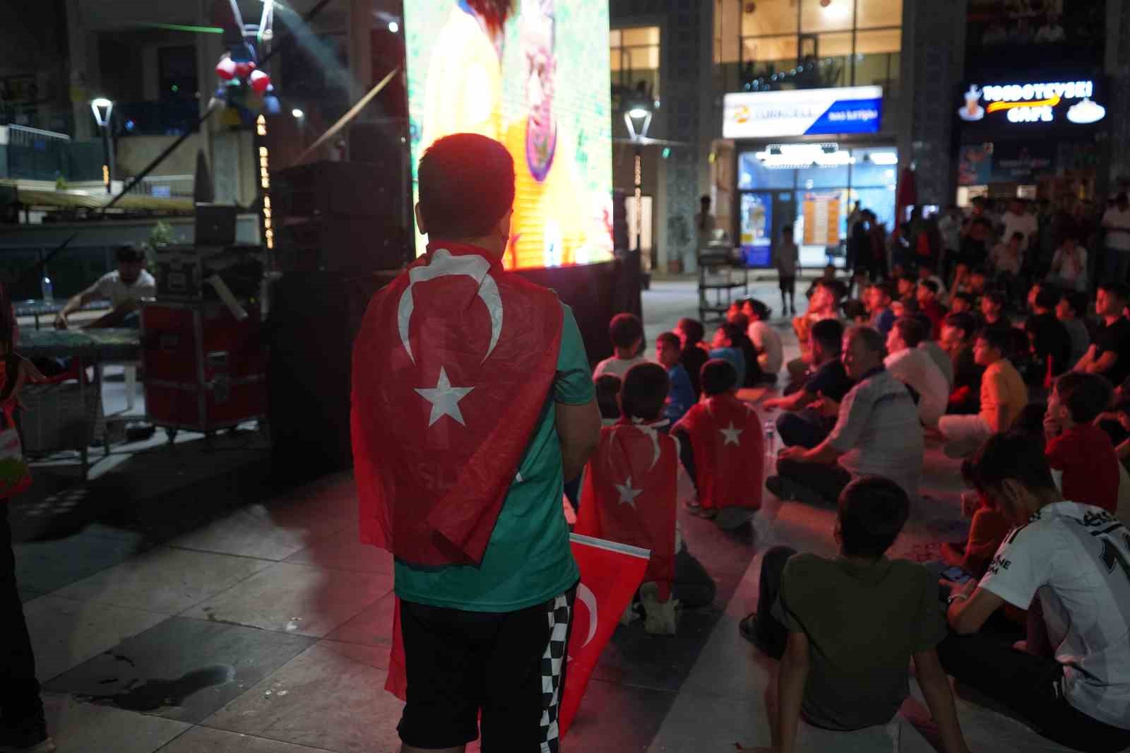 Şırnak’ta Hollanda-Türkiye maç heyecanı yerini hüzne bıraktı