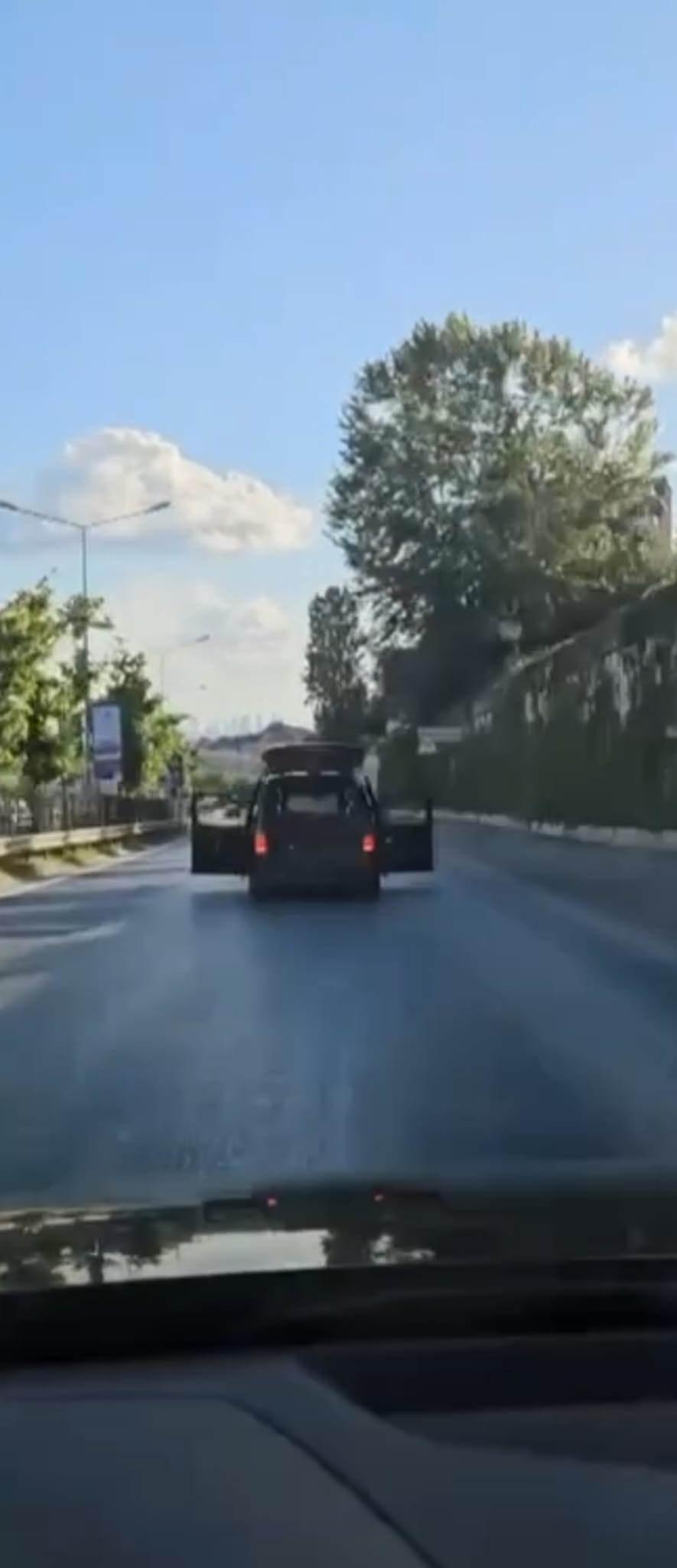 Beykoz'da arabasının kapılarını açarak ilerleyen sürücüye ceza