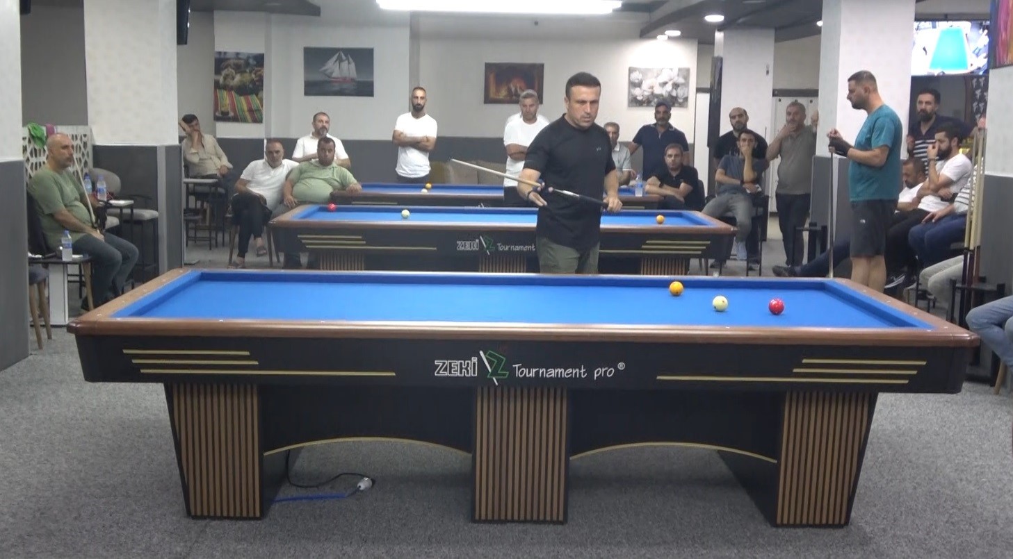 Muş’ta düzenlenen bilardo turnuvasında şampiyonlar belli oldu