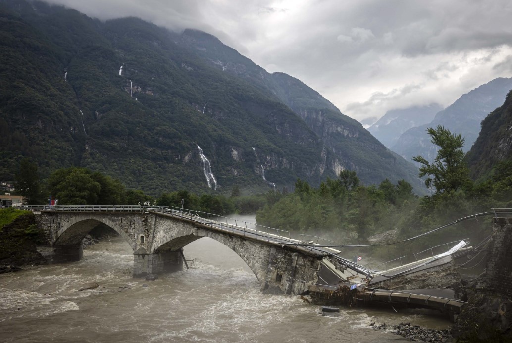 İsviçre'de heyelan ve sel: 4 ölü, 2 kayıp