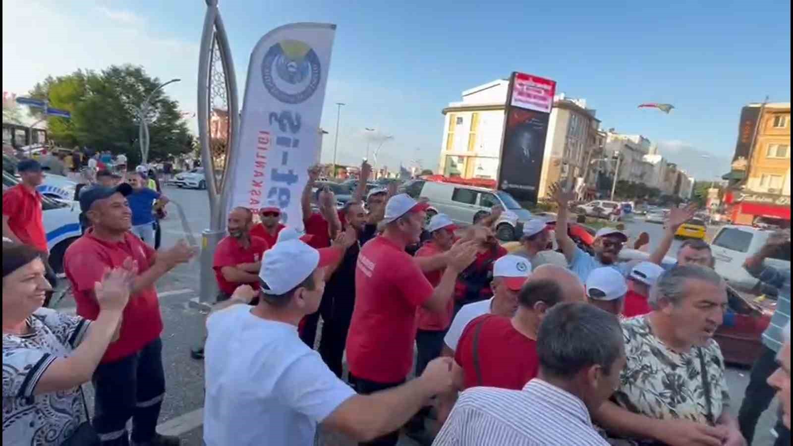 Yalova Belediyesi’nden çıkarılan 86 işçi, grev sonrası geri alındı