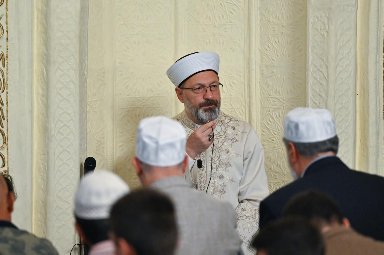 Diyanet'ten 'hutbe' açıklaması: 'Saçmalık', 'hadsizlik' gibi nitelemeler...