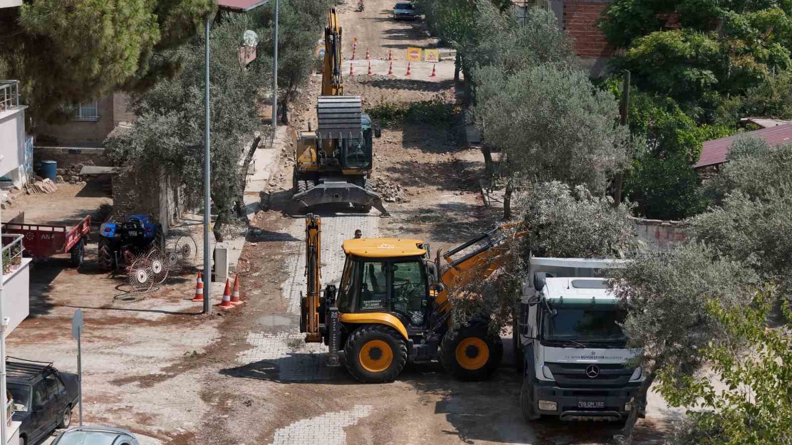 Başkan Çerçioğlu Buharkent’in yollarını yeniliyor