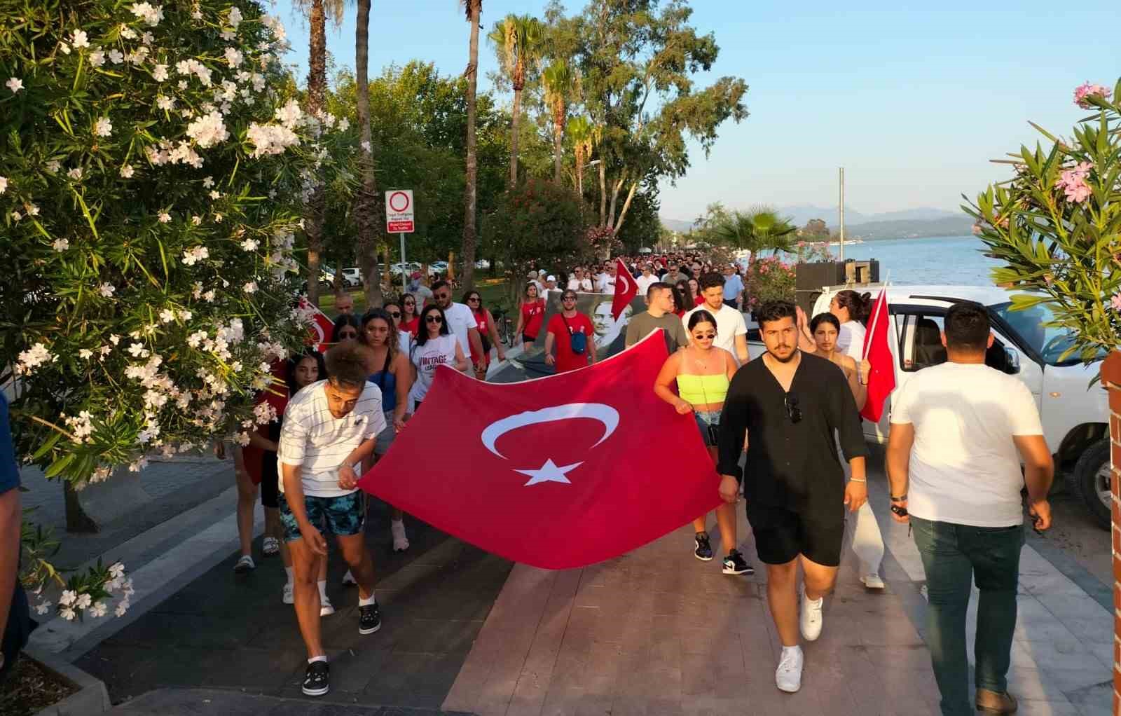 Köyceğiz’de Plaj Hentbol Turnuvası gösteri maçı ile başladı