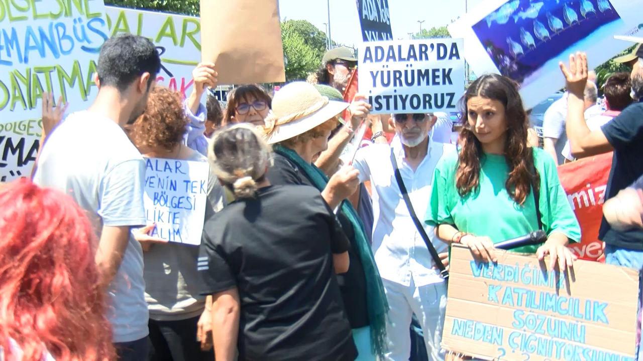 Ada sakinleri Saraçhane'de toplandı: İBB'yi protesto etti