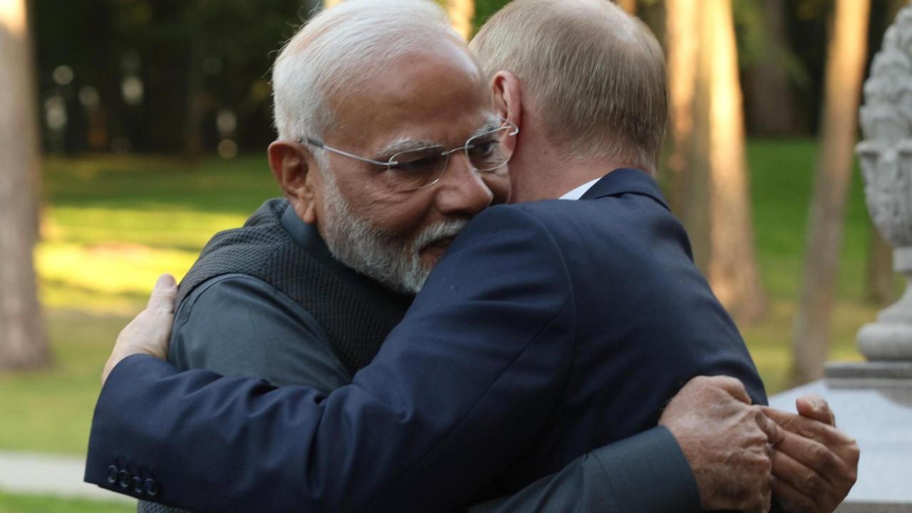 Putin ile Modi, Moskova'da bir araya geldi