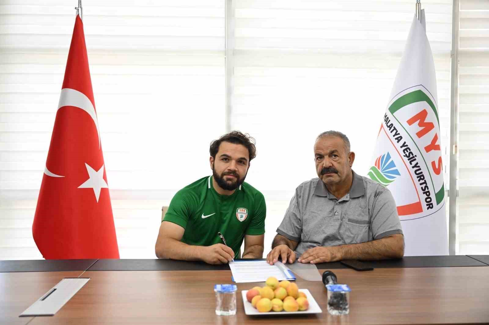 Malatya Yeşilyurtspor, dış transferde 2 futbolcuyu renklerine bağladı