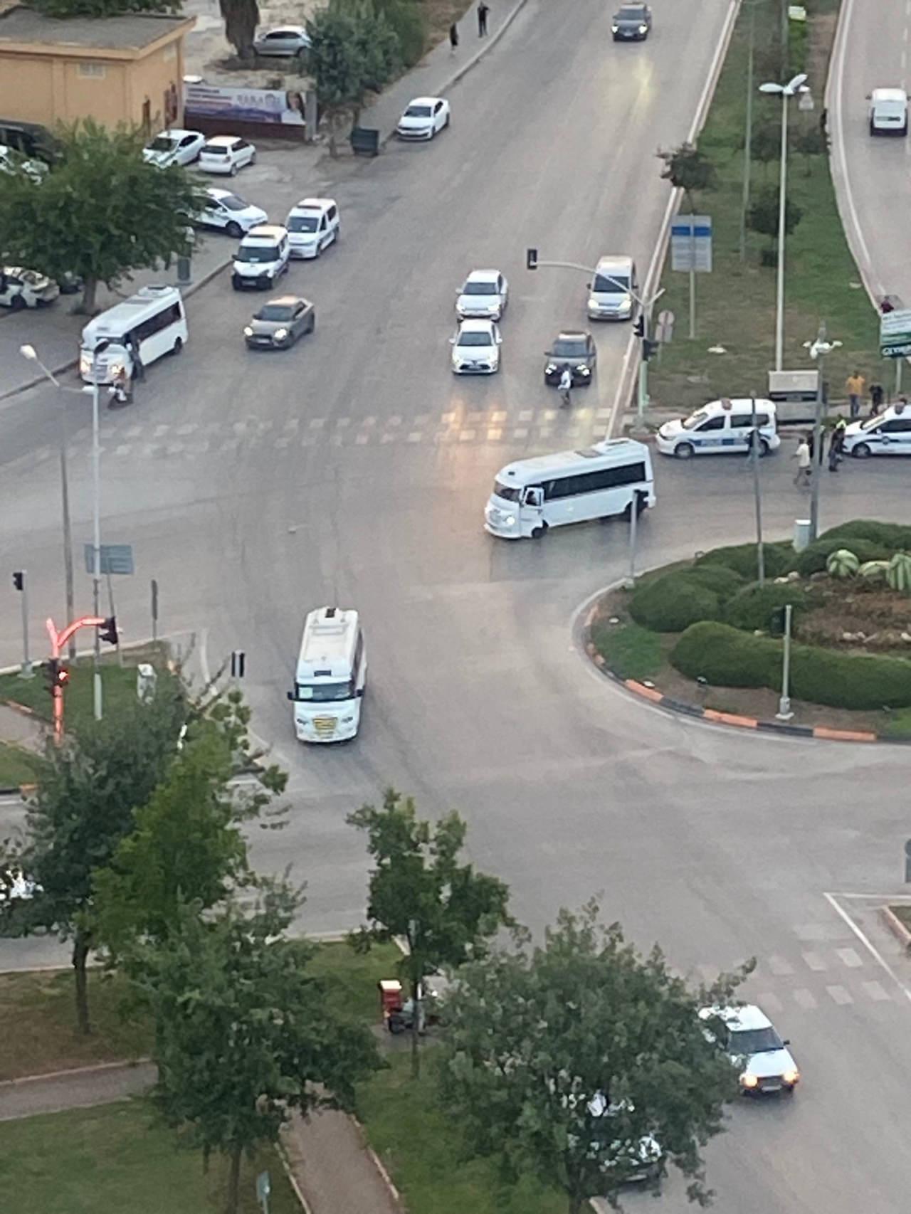 Adana'da dolmuşçuların ekmek kavgası: Benim hattıma girdin