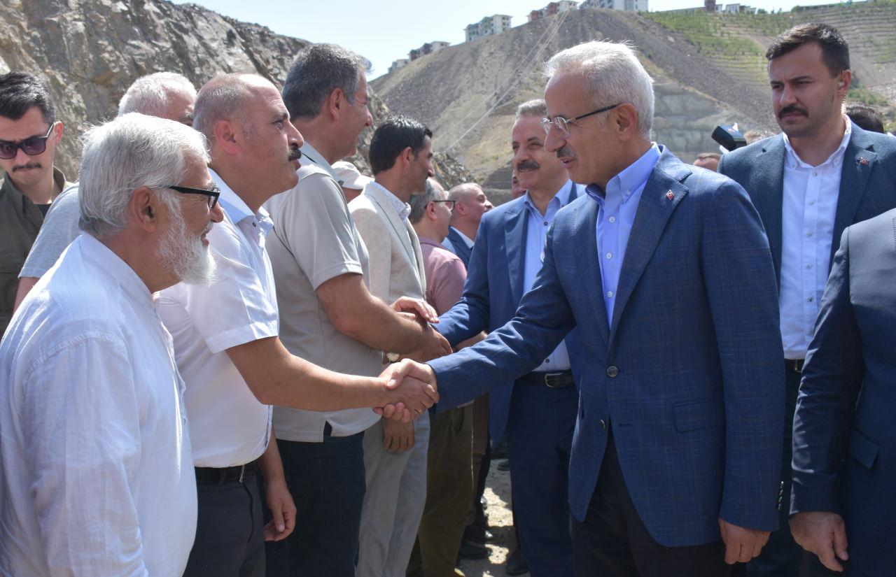 Bakan Uraloğlu duyurdu! Karadeniz'e müjde: 75 kilometreye düştü