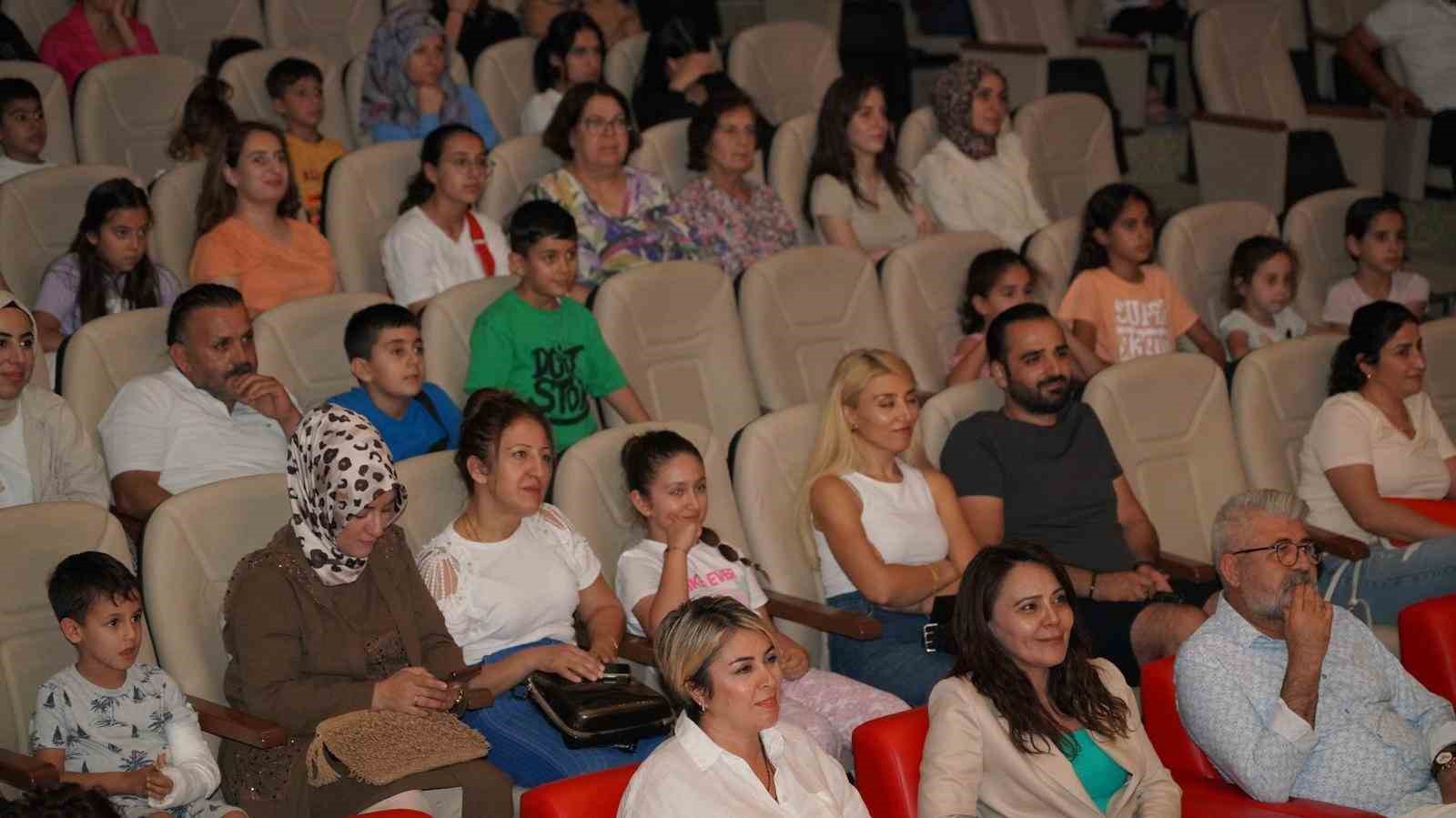 Adıyaman Belediyesinden çocuklara tiyatro etkinliği