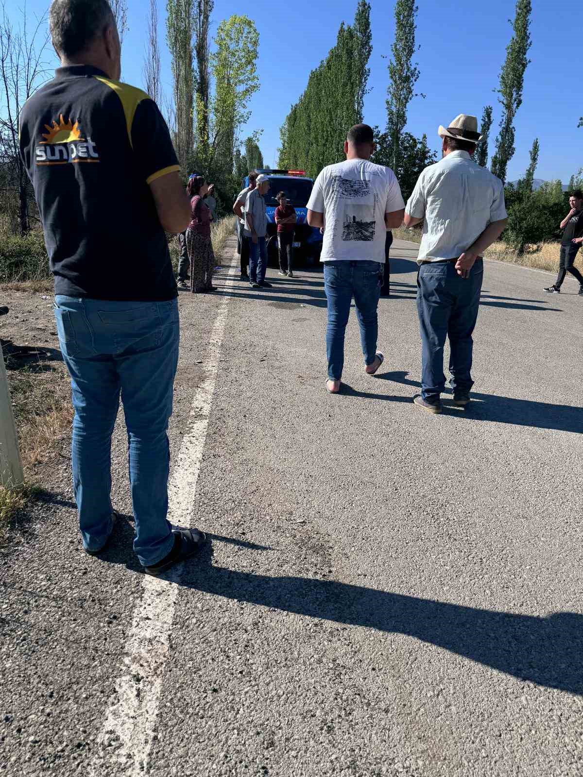 Burdur’da otomobil ile çarpışan motosikletli çocuk yaralandı