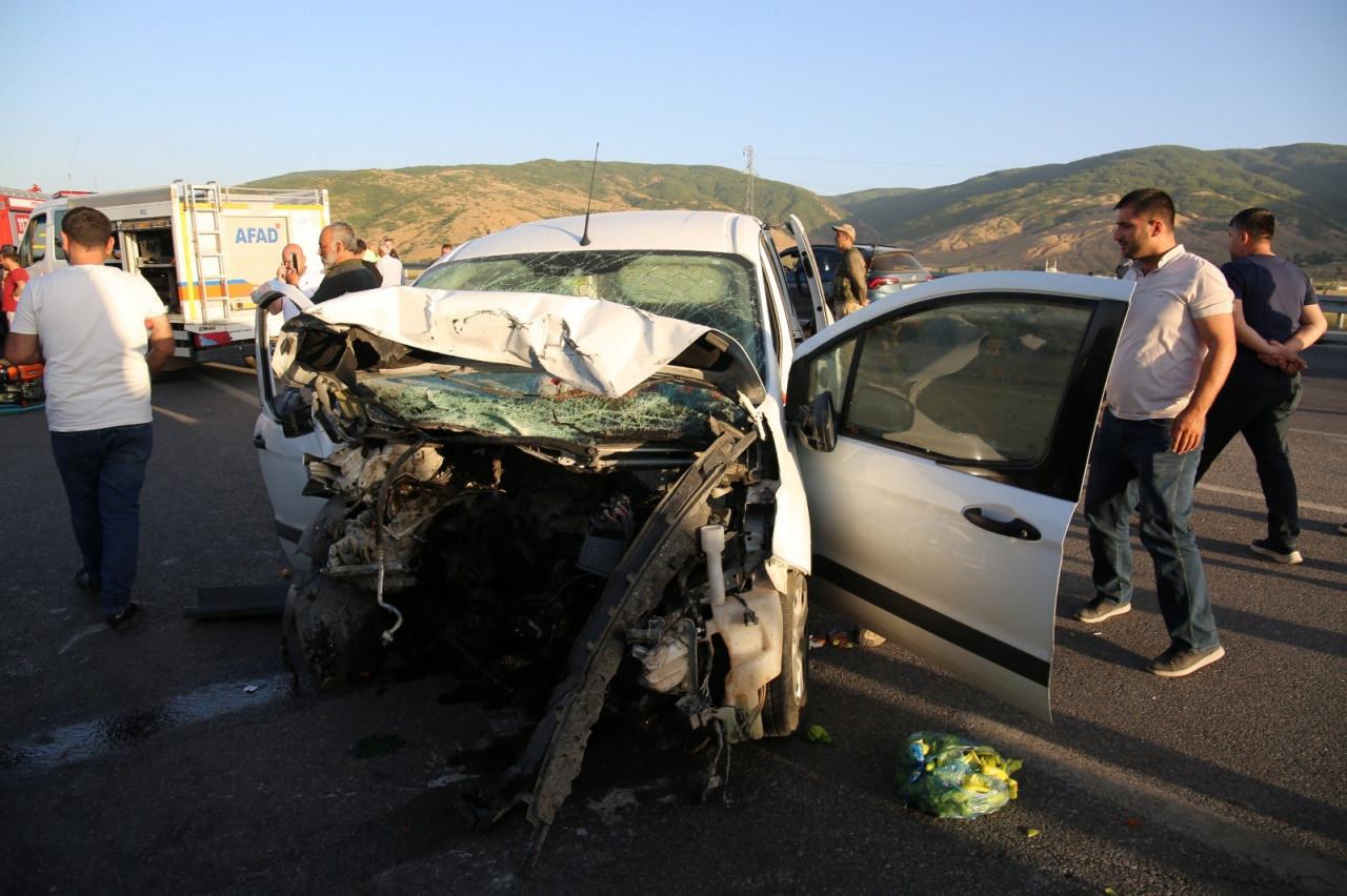 Muş’ta feci kaza: 1 ölü, 1 yaralı