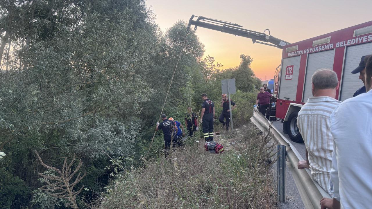 Sakarya'da şarampole yuvarlanan kişi öldü