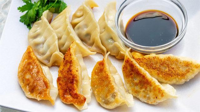 Gyoza (Japon mantısı) tarifi: Evinizde Japon lezzetlerine yolculuk!