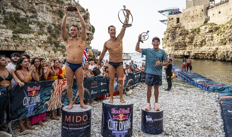 Red Bull Cliff Diving Dünya Serisi’nde İtalya etabı tamamlandı: İşte kazananlar! - Son Dakika Spor Haberleri | Cumhuriyet
